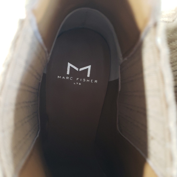 EUC Marc Fisher | Yohani Natural Beige Suede Western Ankle Bootie Sz 6.5 US - Picture 7 of 12